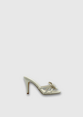 DELINA – Mules à talon blanches, détail fleur