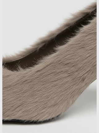 IRIS – Escarpins taupe en poil, talon fin 7cm