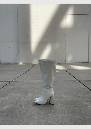 VAIA – Bottes à talons blanches – vue 2 | WICKS